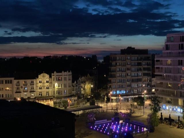 Depannemarkt De Panne Buitenkant foto